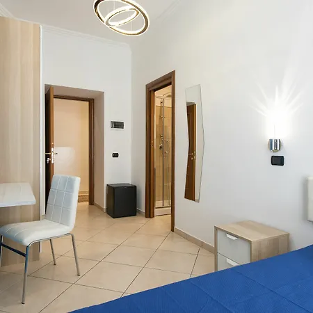 Lorenz Trastevere Hill Roma