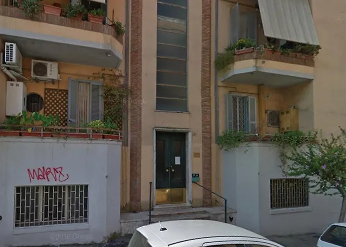 Pensionat Lorenz Trastevere Hill 4*