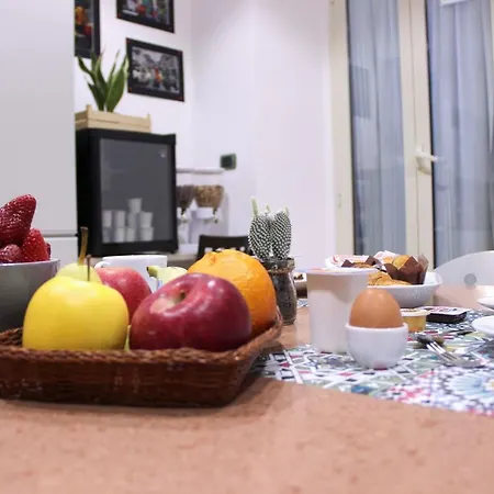 Lorenz Trastevere Hill