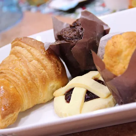 Lorenz Trastevere Hill Gasthof 4*